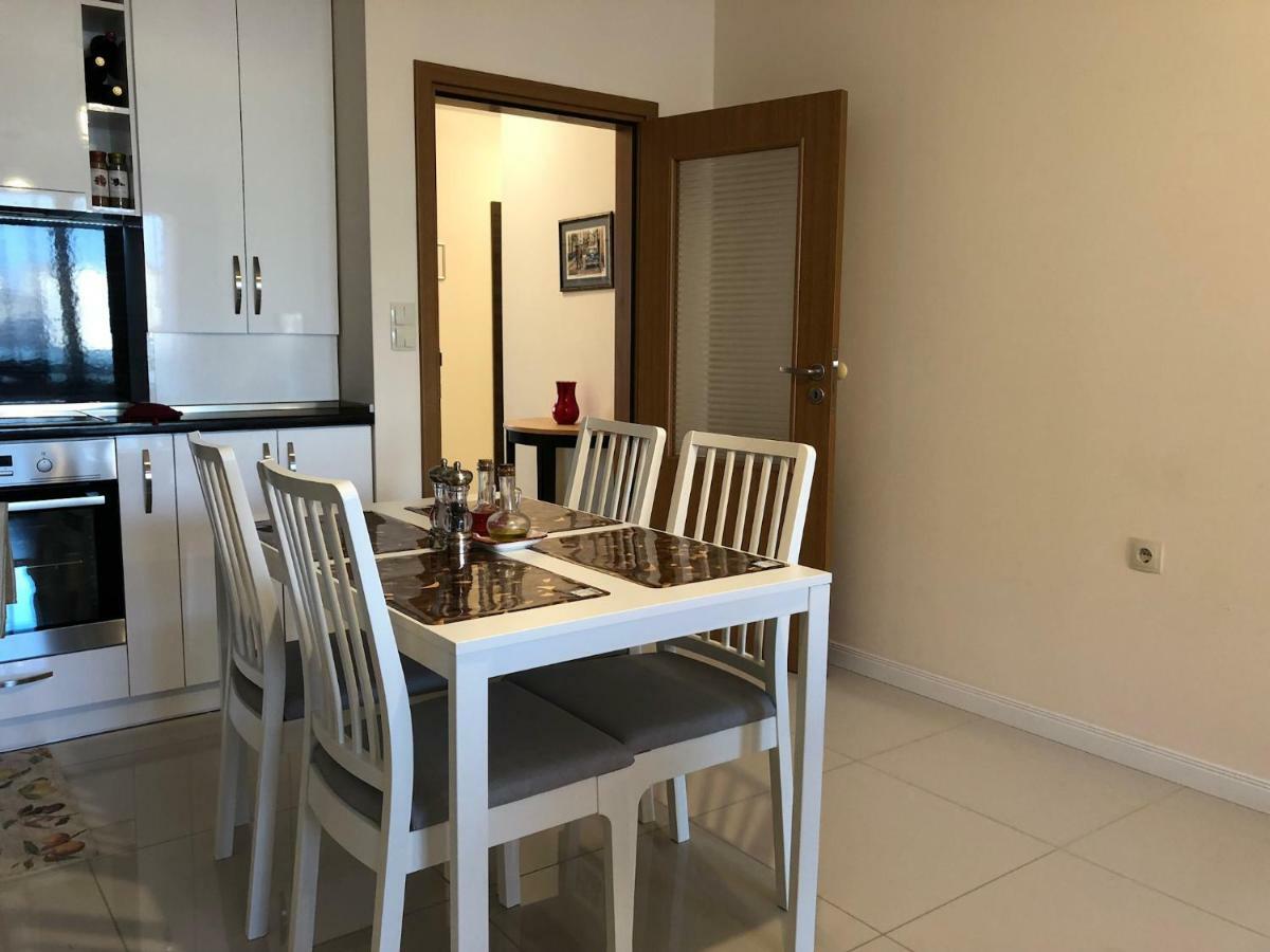 Astoria Apartment Veliko Tarnovo Kültér fotó